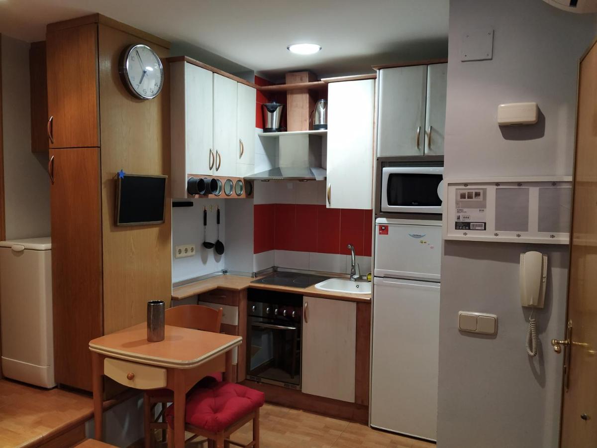 Apartamentos Deluxe Barajas Madrid Exteriér fotografie