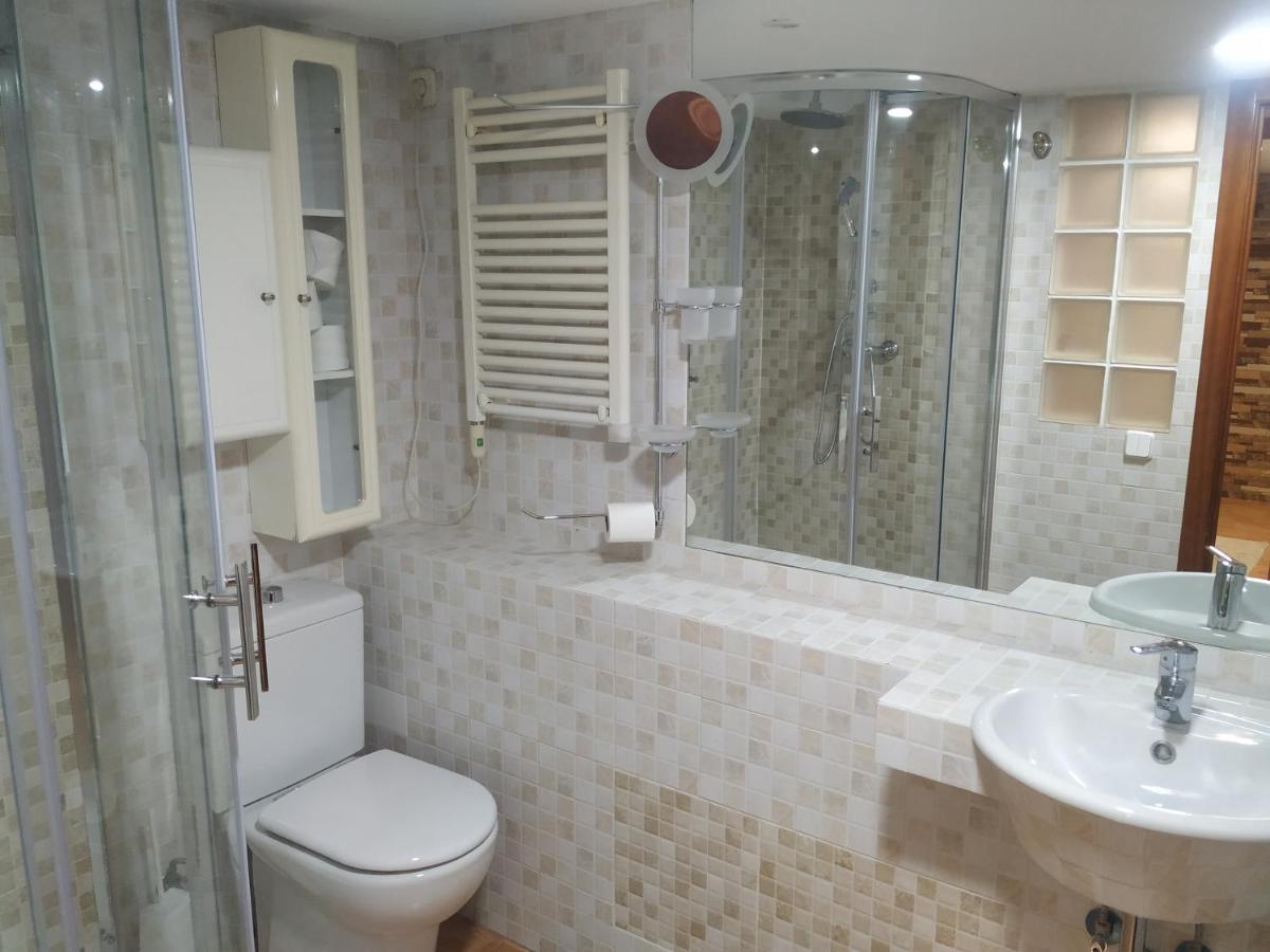 Apartamentos Deluxe Barajas Madrid Exteriér fotografie