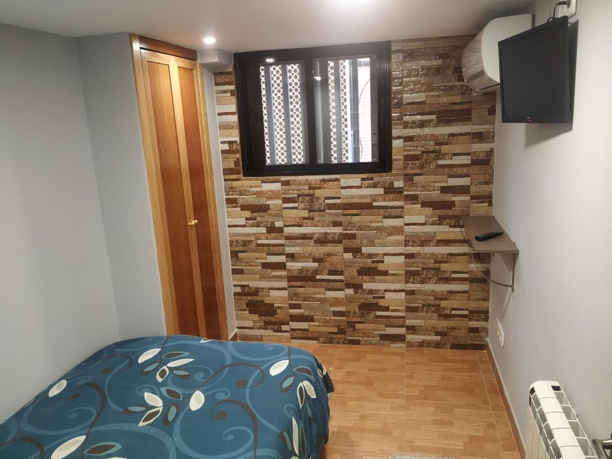 Apartamentos Deluxe Barajas Madrid Exteriér fotografie