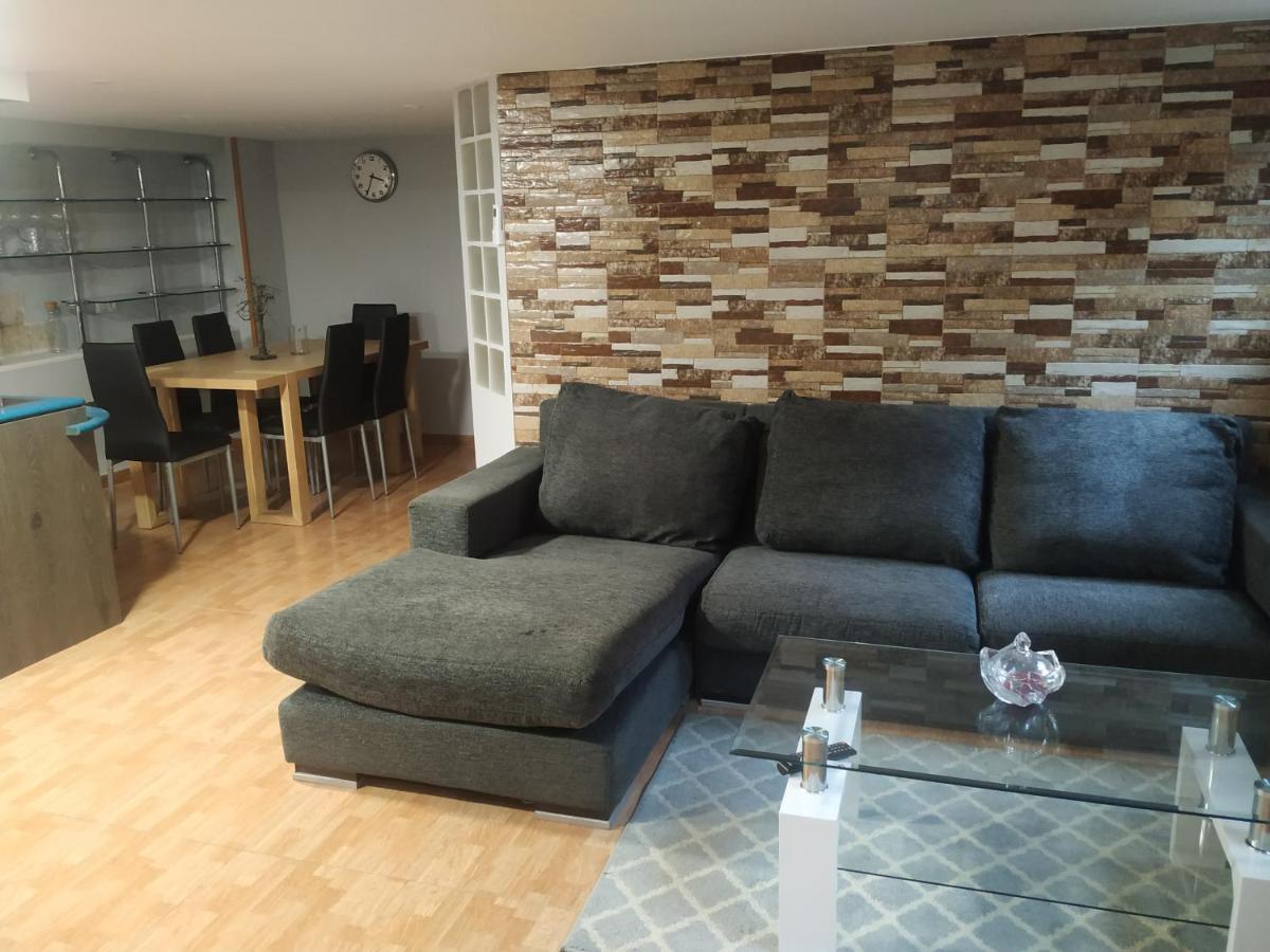Apartamentos Deluxe Barajas Madrid Exteriér fotografie