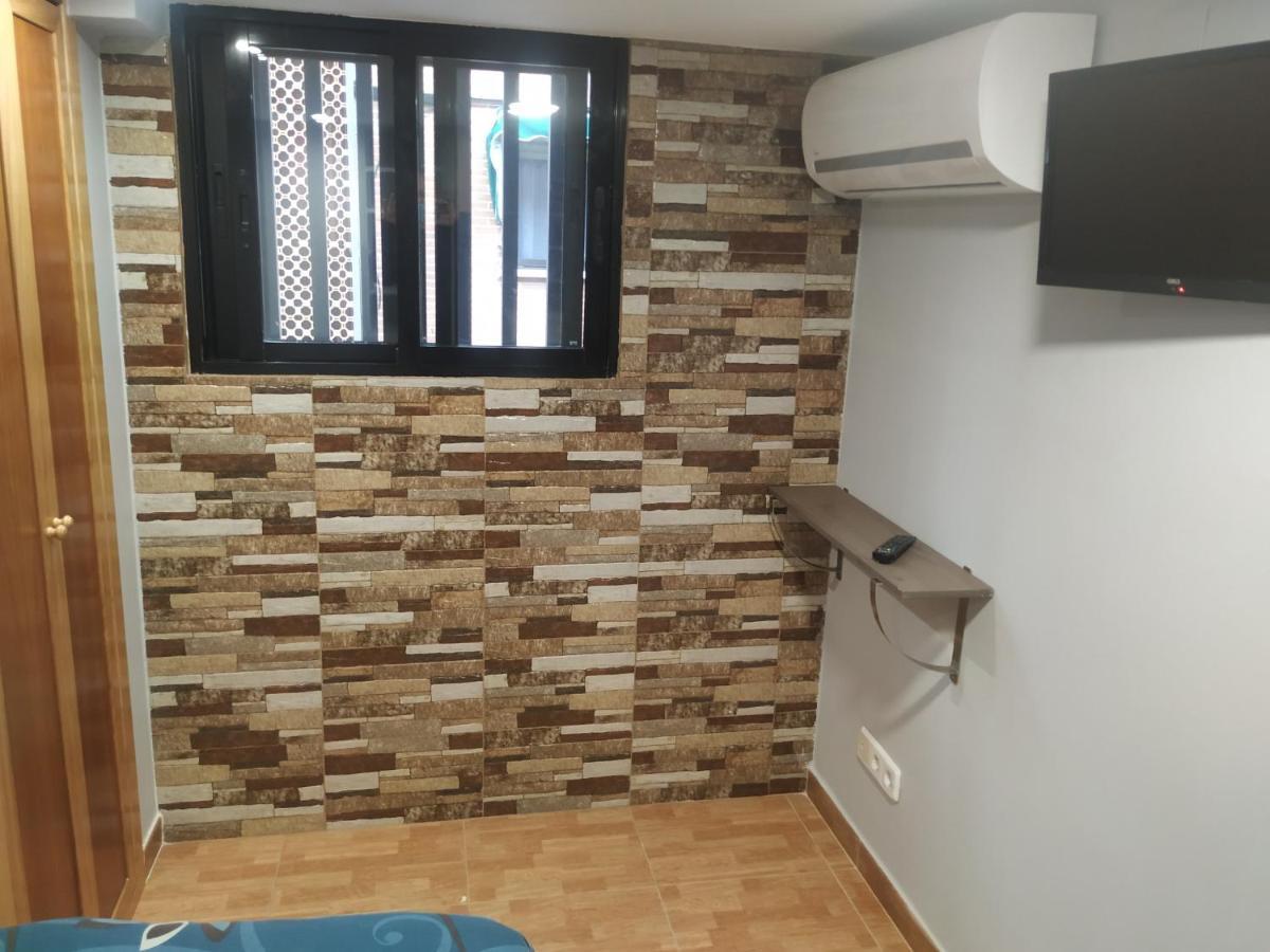 Apartamentos Deluxe Barajas Madrid Exteriér fotografie