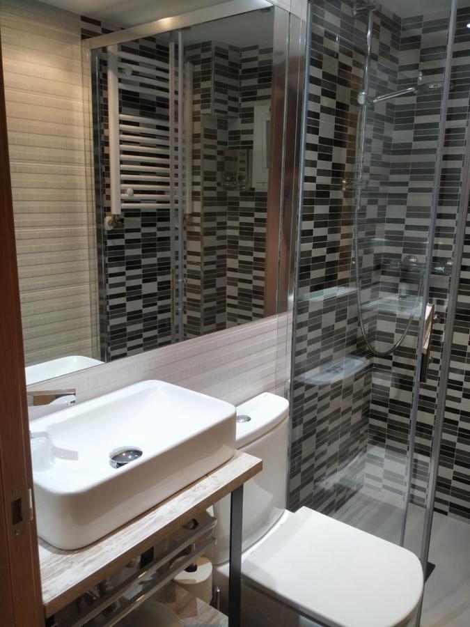 Apartamentos Deluxe Barajas Madrid Exteriér fotografie