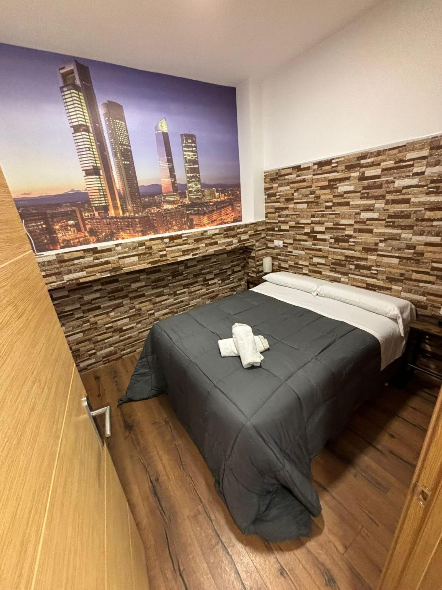 Apartamentos Deluxe Barajas Madrid Exteriér fotografie